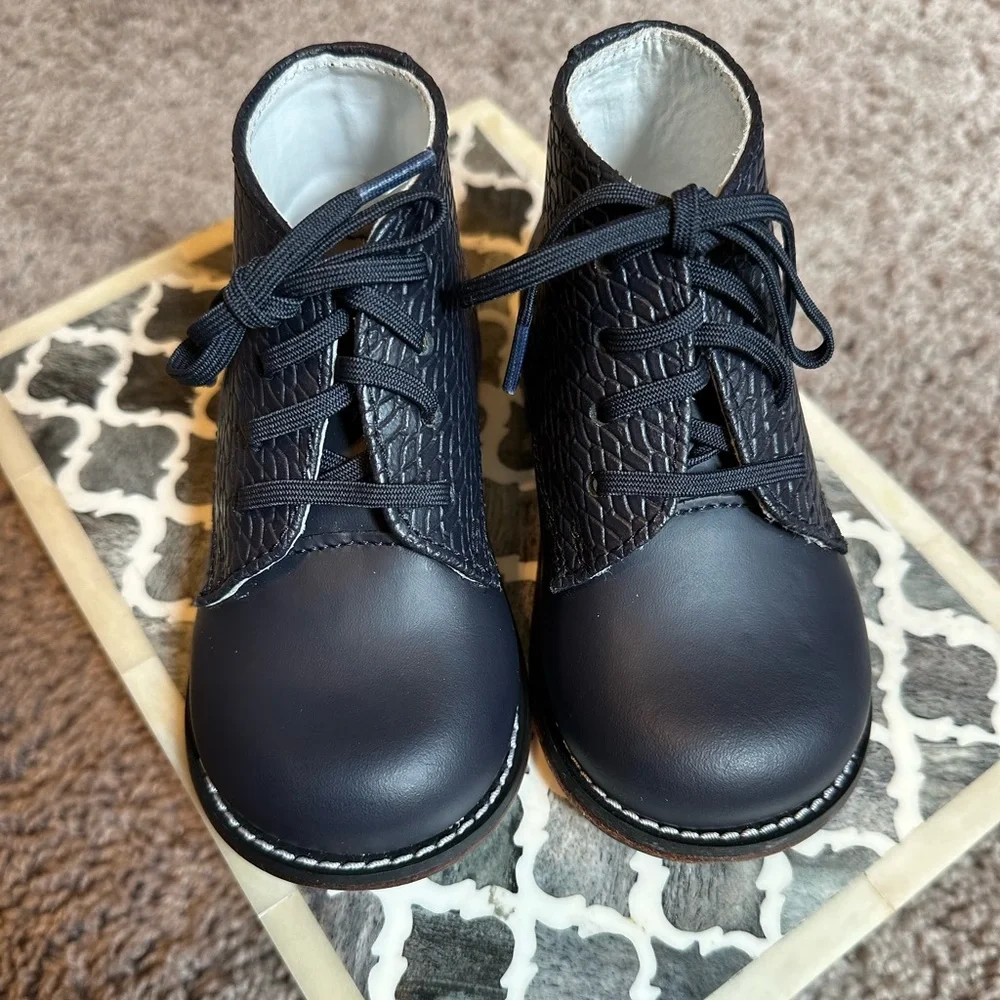 Josmo Uni-Sex Toddler Medium Width Woven Ostrich Leather Walking Shoes Size 7